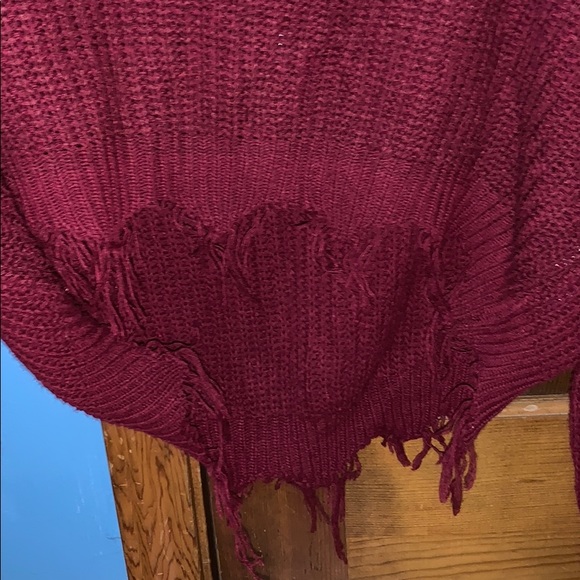 Red sweater - Picture 3 of 3